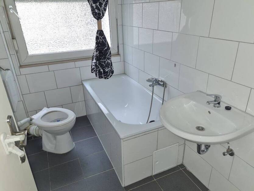 Gepflegte 3-Zimmer-Wohnung im Erdgeschoss zu vermieten! *Mit Balkon* 3 zimmer