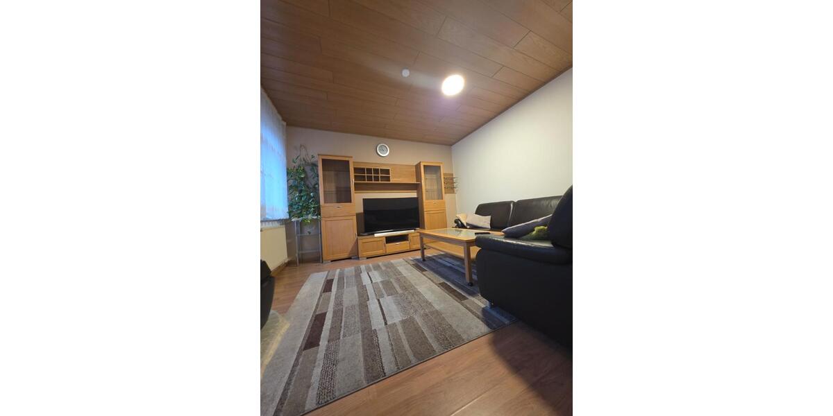 Reihenhaus Essen Stadtbezirk V - 3 Zimmer, 67 m&sup2;, 1.000&euro; | Angebot:25176393