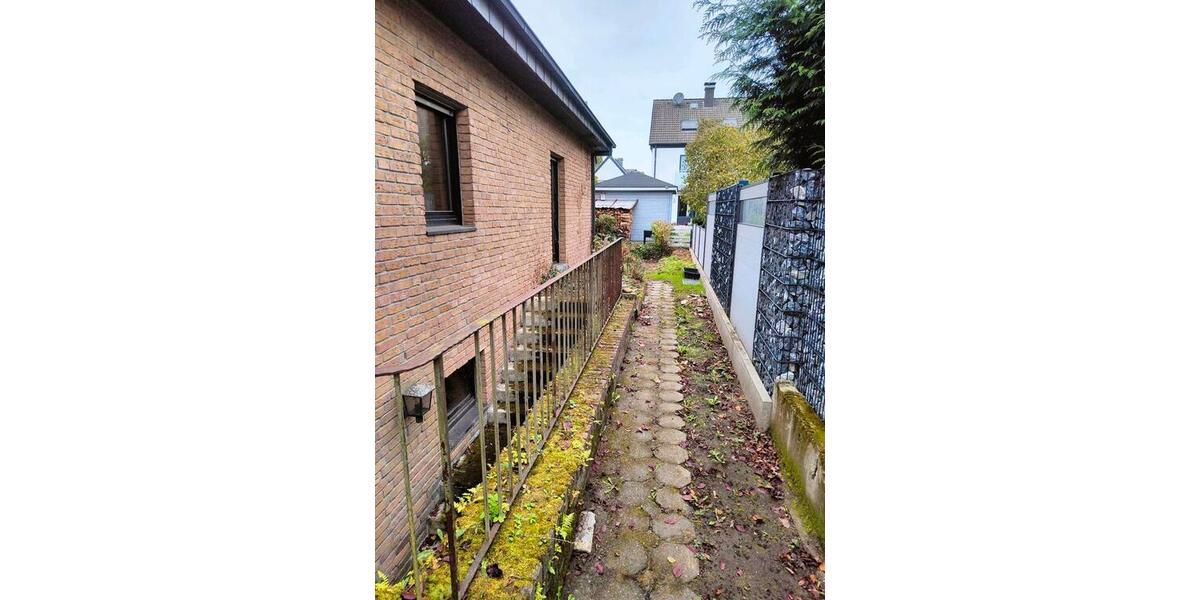 Einfamilienhaus mit Garten und Garage innenstadtnah 7 zimmer