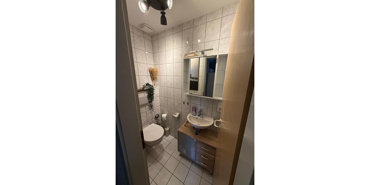 Dachgeschoßwohnung Schwerte - 4 Zimmer, 90 m&sup2;, 700&euro; | Angebot:27543492