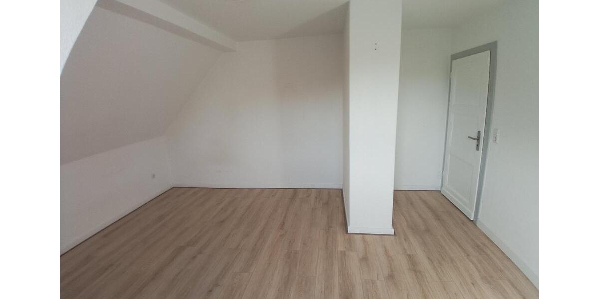 Dachgeschoßwohnung Dortmund Hombruch - 2 Zimmer, 45 m&sup2;, 310&euro; | Angebot:27584997