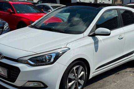 Hyundai i20 116.021 km 8.950 &euro; Oberhausen 46045