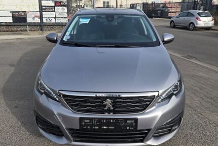 Peugeot 308 97.000 km 8.990 &euro; Gelsenkirchen 45884