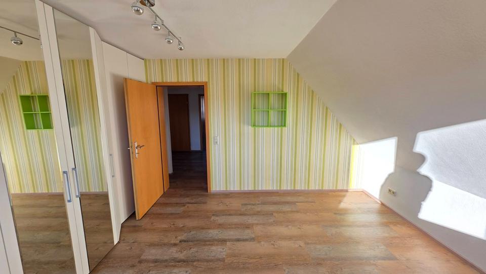 Etagenwohnung Dortmund Brackel - 3 Zimmer, 83 m&sup2;, 995&euro; | Angebot:25647922
