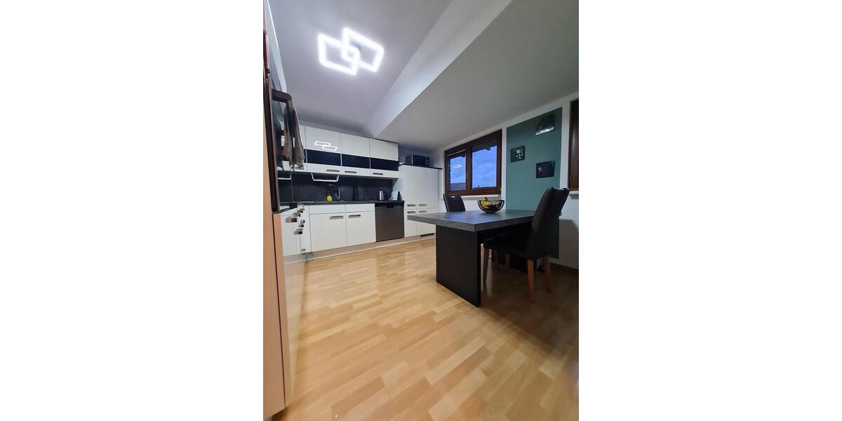 Dachgeschoßwohnung Oberhausen Alstaden - 1 Zimmer, 75 m&sup2;, 800&euro; | Angebot:24592145