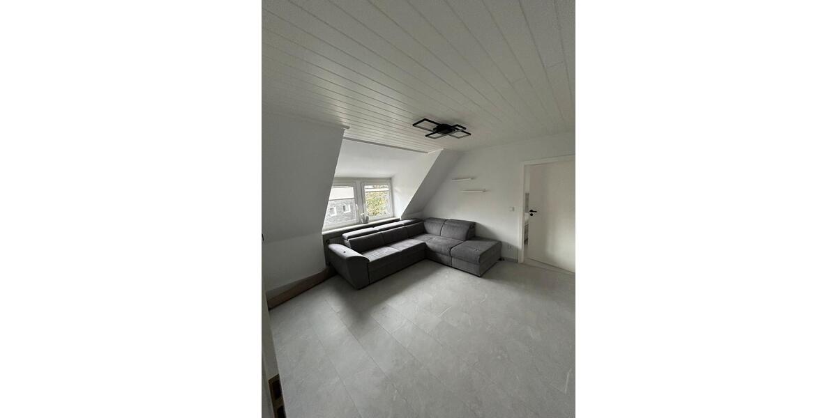 Top gepflegte 2 Zimmer Dachgeschosswohnung 2 zimmer