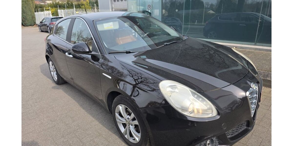 Alfa Romeo Giulietta 184.000 km 3.550 &euro; dortmund 44369