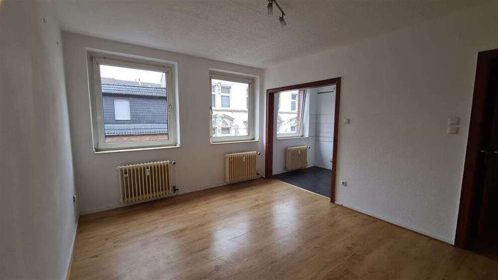 Wohnung zum Mieten in Oberhausen 255 € 29 m²