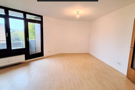 Zuhause zum Wohlfühlen: Helle Wohnung mit zwei Balkonen 2 zimmer