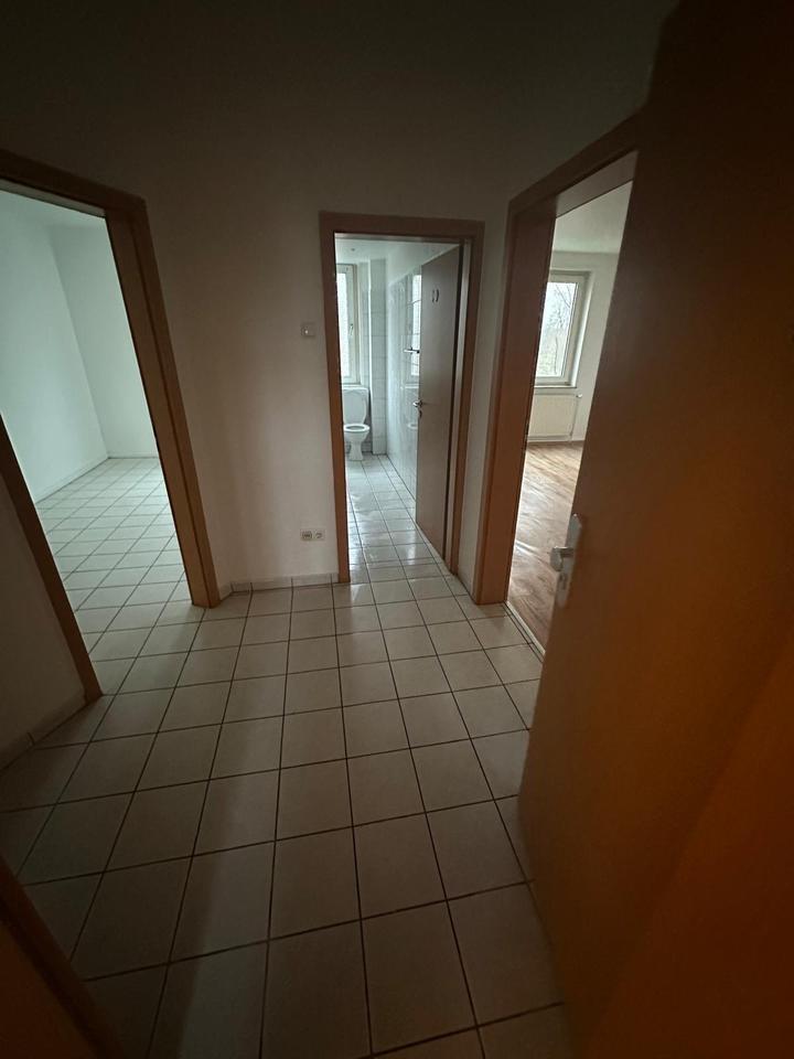Ab sofort zu vermieten, 2 Zimmer Wohnung, 4 EG