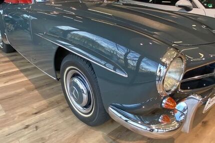 Mercedes-Benz 190 81.500 km 115.900 &euro; Dortmund 44139