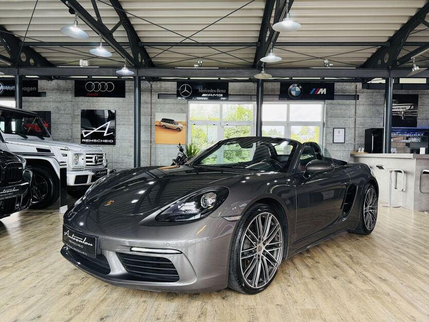 Porsche Boxster 43.421 km 54.990 € Remscheid 42859