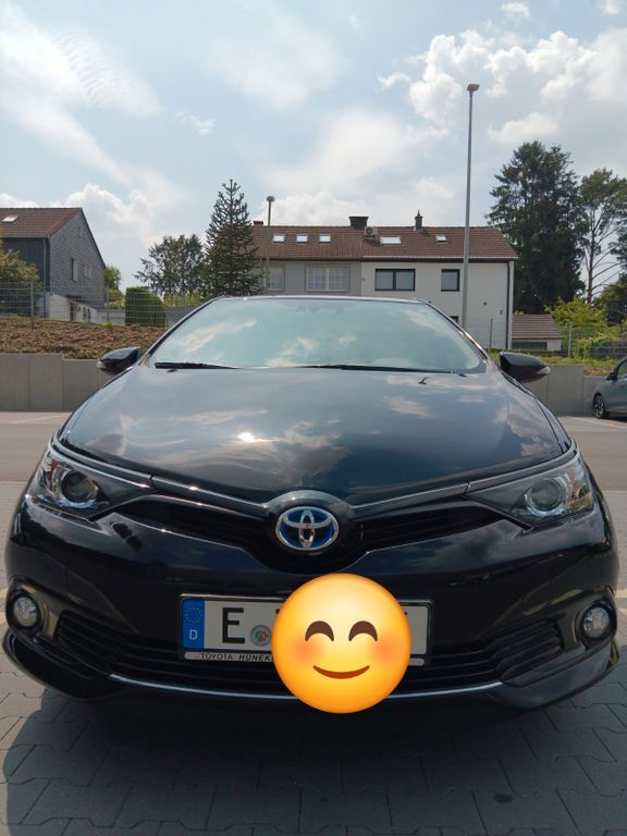 Toyota Auris 73.000 km 15.200 € Essen 45141