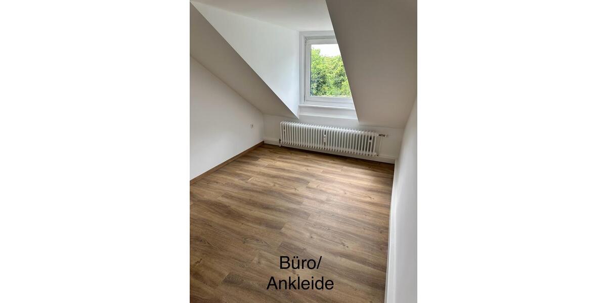 Dachgeschoßwohnung Gelsenkirchen Gelsenkirchen-Nord - 3 Zimmer, 61 m&sup2;, 730&euro; | Angebot:26688486