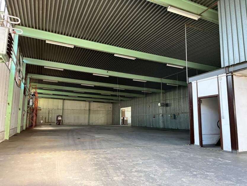 Halle in Essen 3.690 € 800 m²