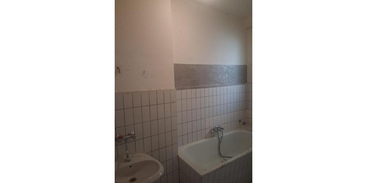 Etagenwohnung Gelsenkirchen - 5 Zimmer, 100 m&sup2;, 700&euro; | Angebot:26546029