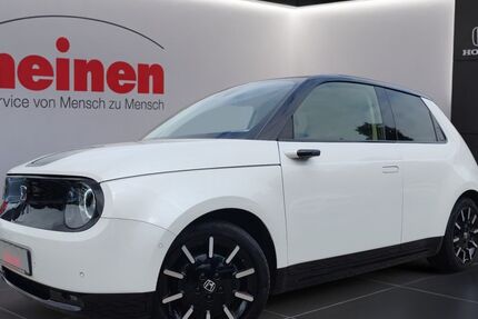 Honda e 45.496 km 17.999 € Essen 45141