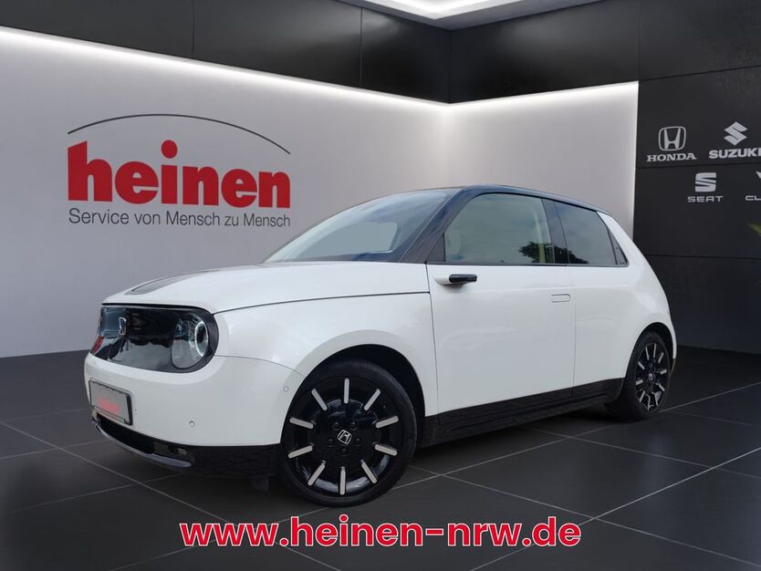 Honda e 45.496 km 17.999 € Essen 45141