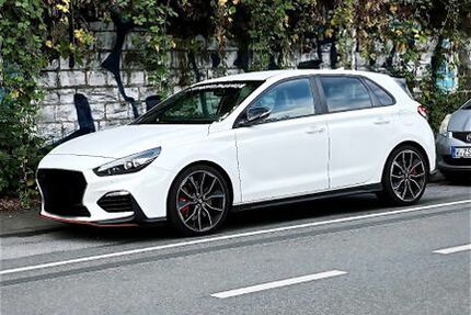 Hyundai i30 71.000 km 20.500 € Wuppertal 42277