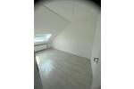 Dachgeschoßwohnung Gelsenkirchen Gelsenkirchen-West - 4 Zimmer, 80 m&sup2;, 640&euro; | Angebot:25646315