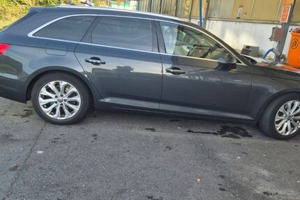 Audi A4 149.000 km 13.390 &euro; Oberhausen 46047