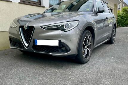 Alfa Romeo Stelvio 97.000 km 20.800 &euro; Wuppertal 42287