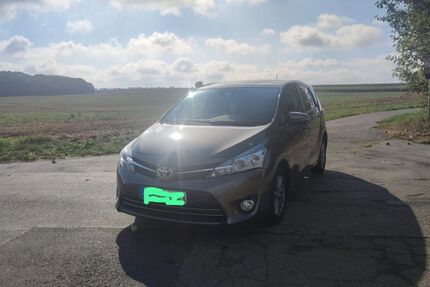 Toyota Verso 187.000 km 11.299 € Dortmund 44319