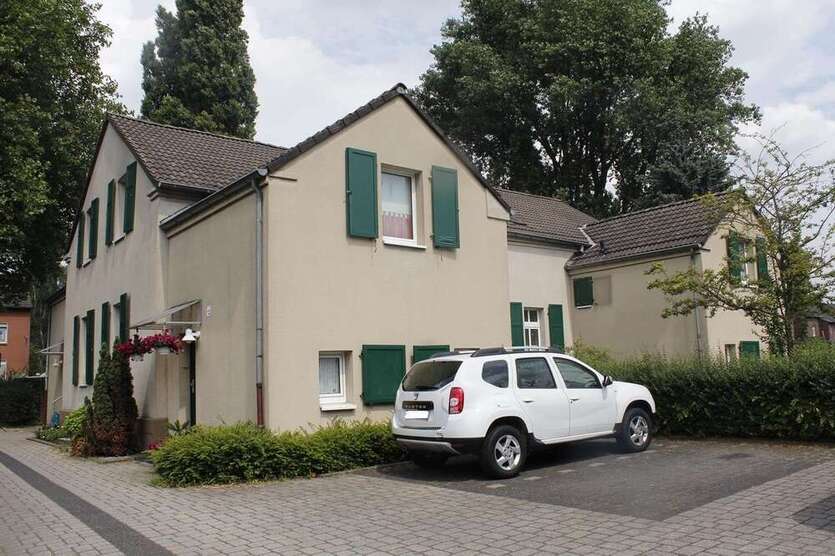 Haus zum Mieten in Gelsenkirchen 635 € 84.54 m²