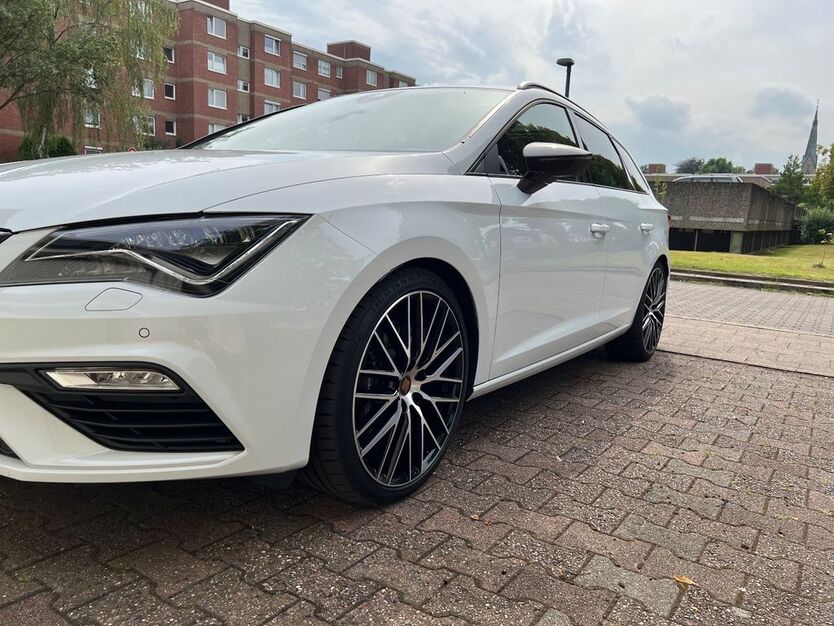 Seat Leon 86.000 km 22.999 € Holzwickede 59439