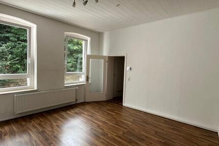 Etagenwohnung 50 m² 2,5 Zimmer K,D,B, Kaltmiete 395 € + NK