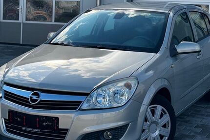 Opel Astra 125.681 km 3.599 € Bochum 44807