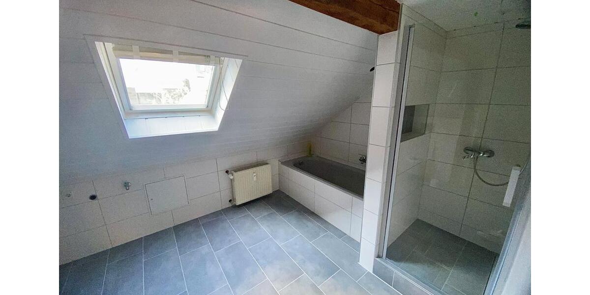 Einfamilienhaus Herdecke - 6.5 Zimmer, 210 m&sup2;, 1.850&euro; | Angebot:26703567
