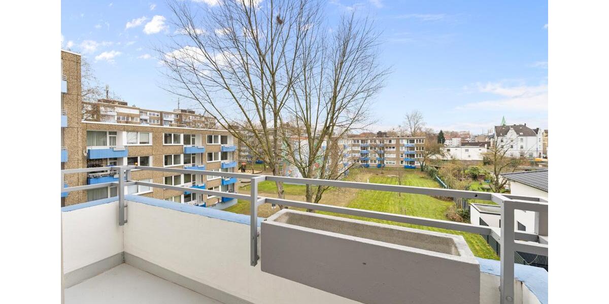 3-2-1-MEINS! Erstbezug nach Sanierung mit Einzugsbonus! 1 zimmer