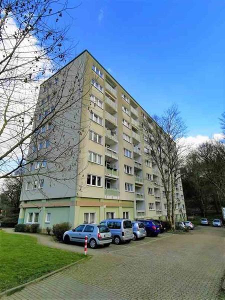 Frisch renovierte 3,5- Zimmerwohnung in guter Lage!