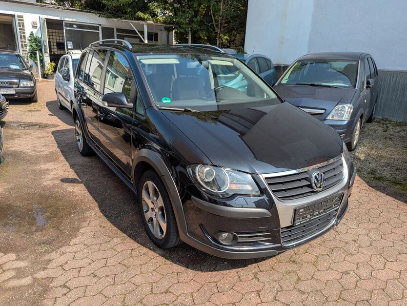 VW Touran 189.880 km 6.750 € Mülheim-Ruhr 45473