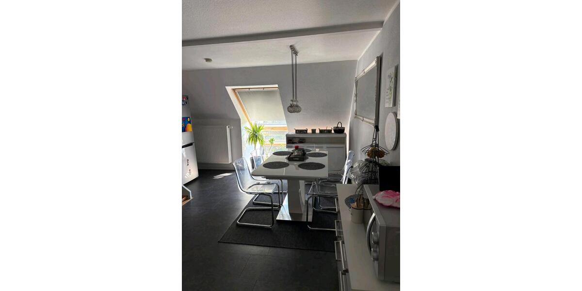Dachgeschoßwohnung Dortmund Mengede - 4 Zimmer, 125 m&sup2;, 950&euro; | Angebot:27594107