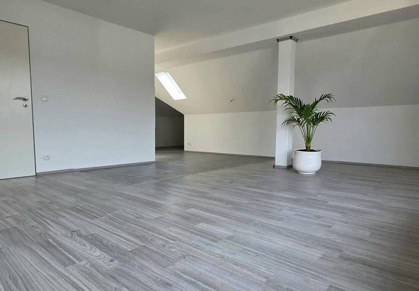 Schönes Dachstudio mit Loggia in Gladbeck-Brauck in Grünlage