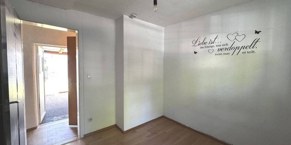 Reihenmittelhaus Oberhausen Sterkrade-Mitte - 5 Zimmer, 98 m&sup2;, 249.000&euro; | Angebot:26629420