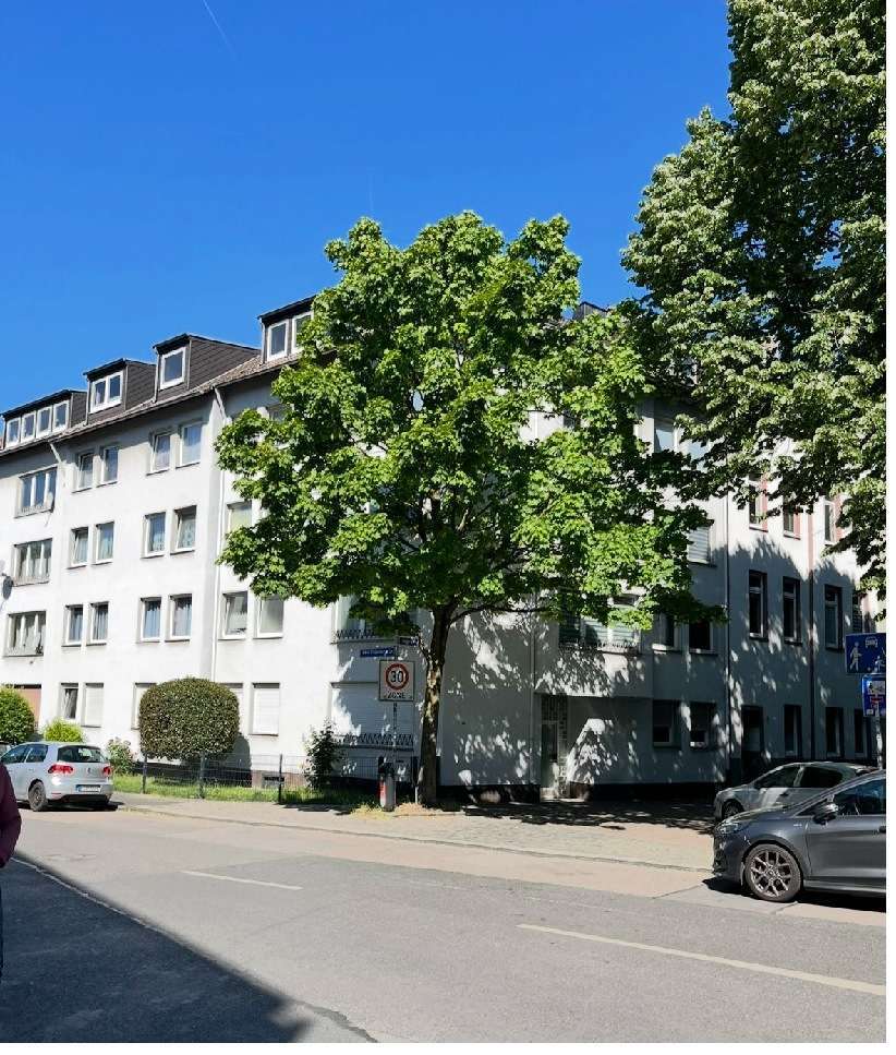 Wohnung zum Kaufen in Essen 219.000 € 108 m²