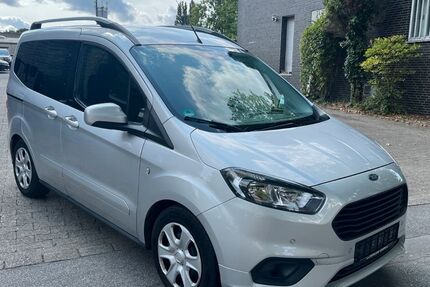 Ford Tourneo Courier 61.639 km 11.990 € Gelsenkirchen 45886