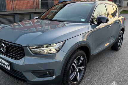 Volvo XC40 54.050 km 25.500 &euro; Essen 45130