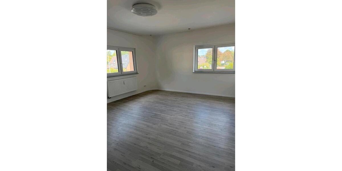 Etagenwohnung Oberhausen Schmachtendorf - 2 Zimmer, 65 m&sup2;, 650&euro; | Angebot:27550979