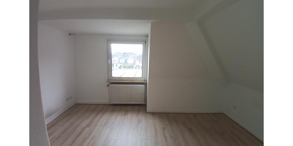 Dachgeschoßwohnung Dortmund Hombruch - 2 Zimmer, 45 m&sup2;, 310&euro; | Angebot:27584997