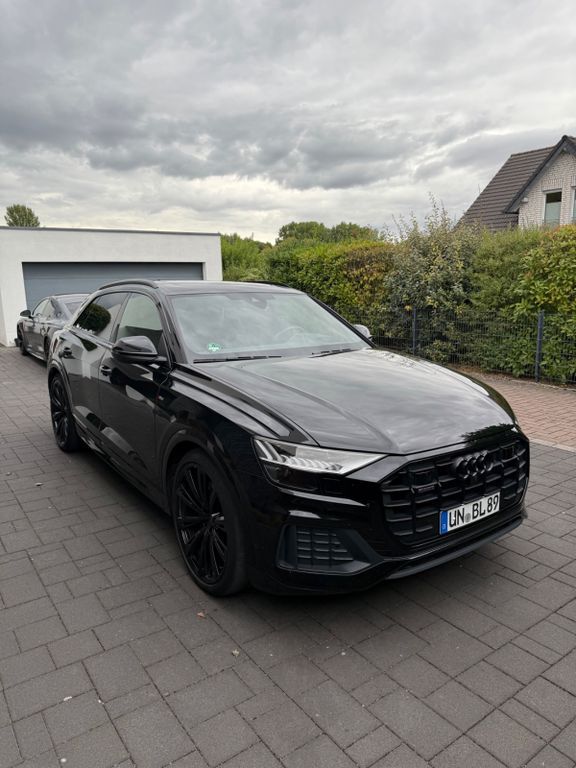 Audi Q8 22.343 km 80.888 € Kamen 59174