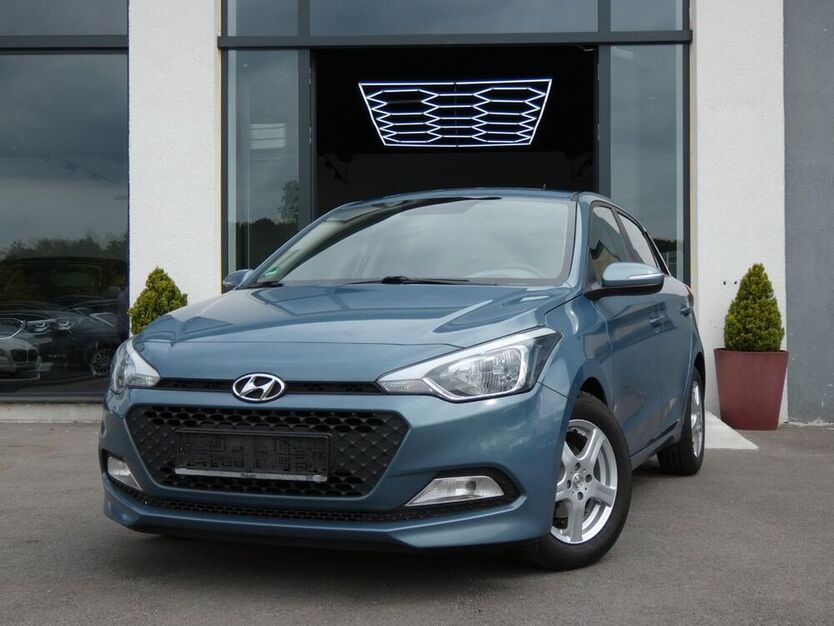 i20