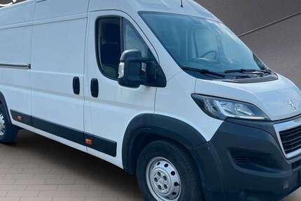 Peugeot Boxer 117.632 km 22.950 € Bochum 44866