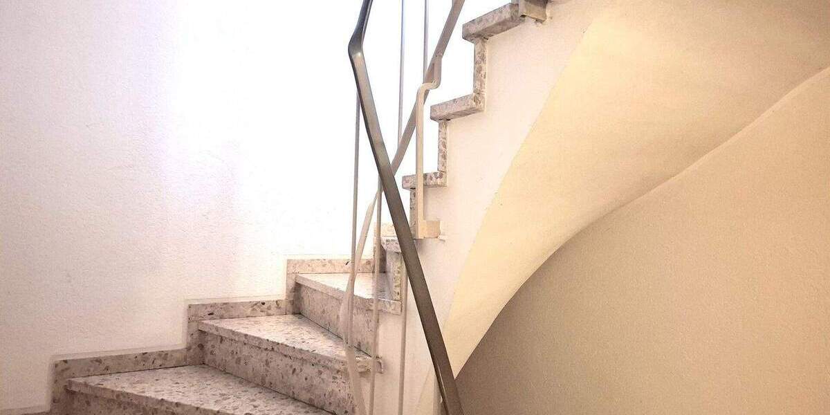 Mehrfamilienhaus, Wohnhaus Velbert Mitte - 9 Zimmer, 208 m&sup2;, 559.000&euro; | Angebot:25213052