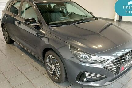 Hyundai i30 52.897 km 14.590 € Wuppertal 42287