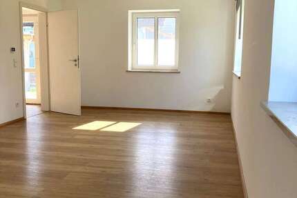 Haus zum Mieten in Peiting 1.765 € 180.79 m²