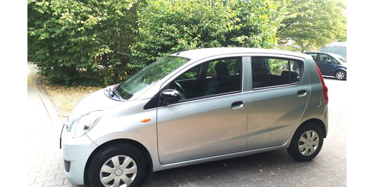 Daihatsu Cuore 95.000 km 4.350 &euro; Essen 45219